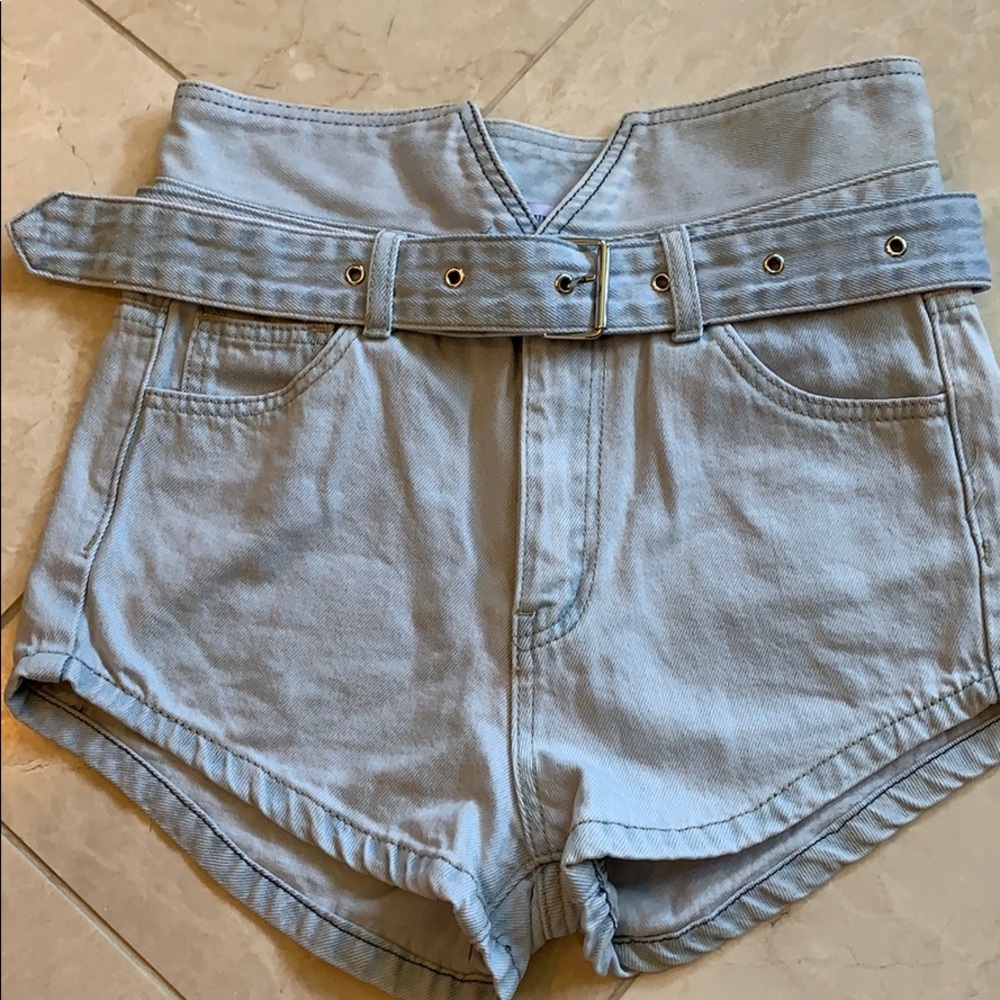 Ontwelfth Shorts with Belt
